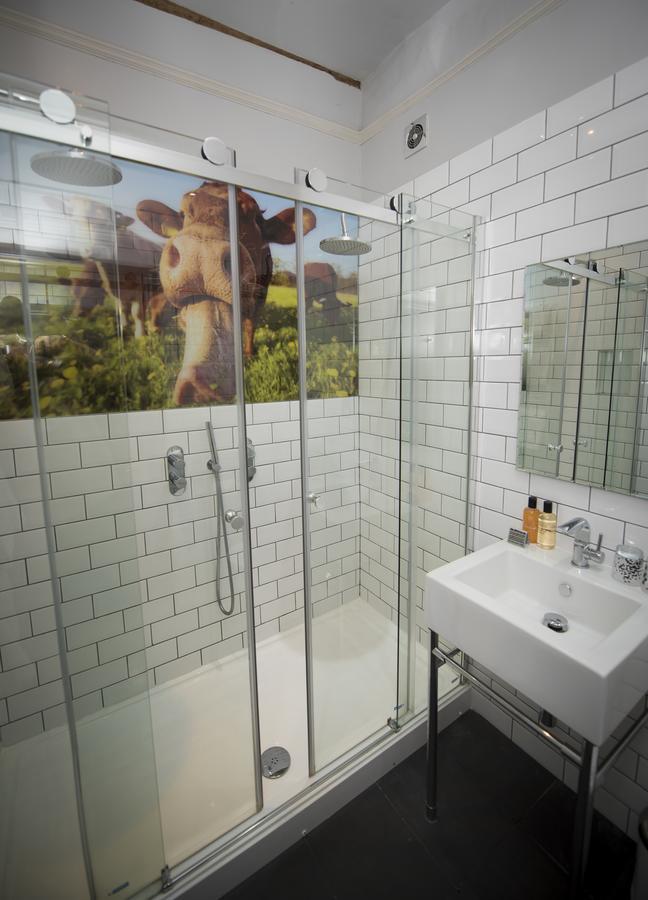 The Bull Inn Mildenhall Extérieur photo