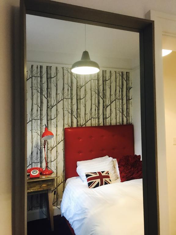 The Bull Inn Mildenhall Extérieur photo